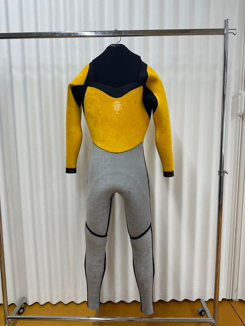 セミドライ　オールブラック　5/3mm チェストジップ　M, ML,XL