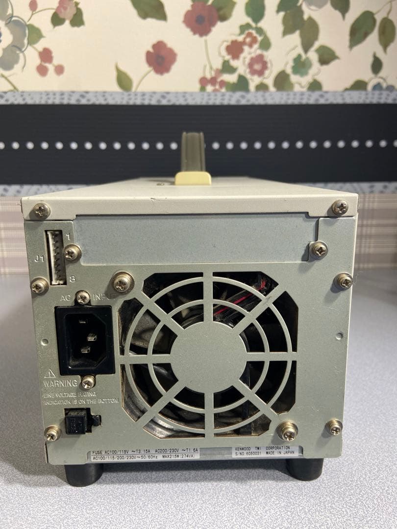 PW18-3ADP 2出力直流安定化電源　本体のみ