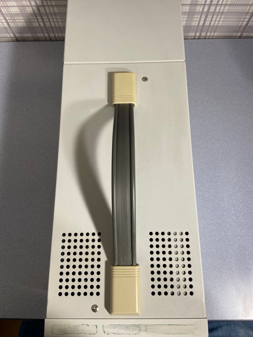 PW18-3ADP 2出力直流安定化電源　本体のみ