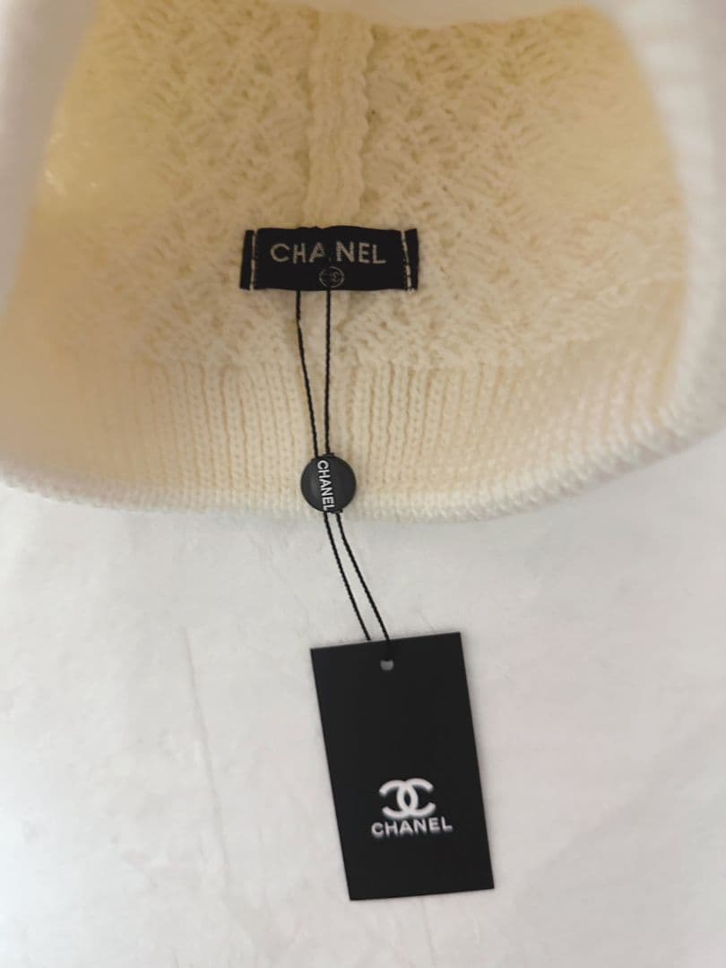 CHANEL アイボリー 編み込みビーニー 新品タグ付き