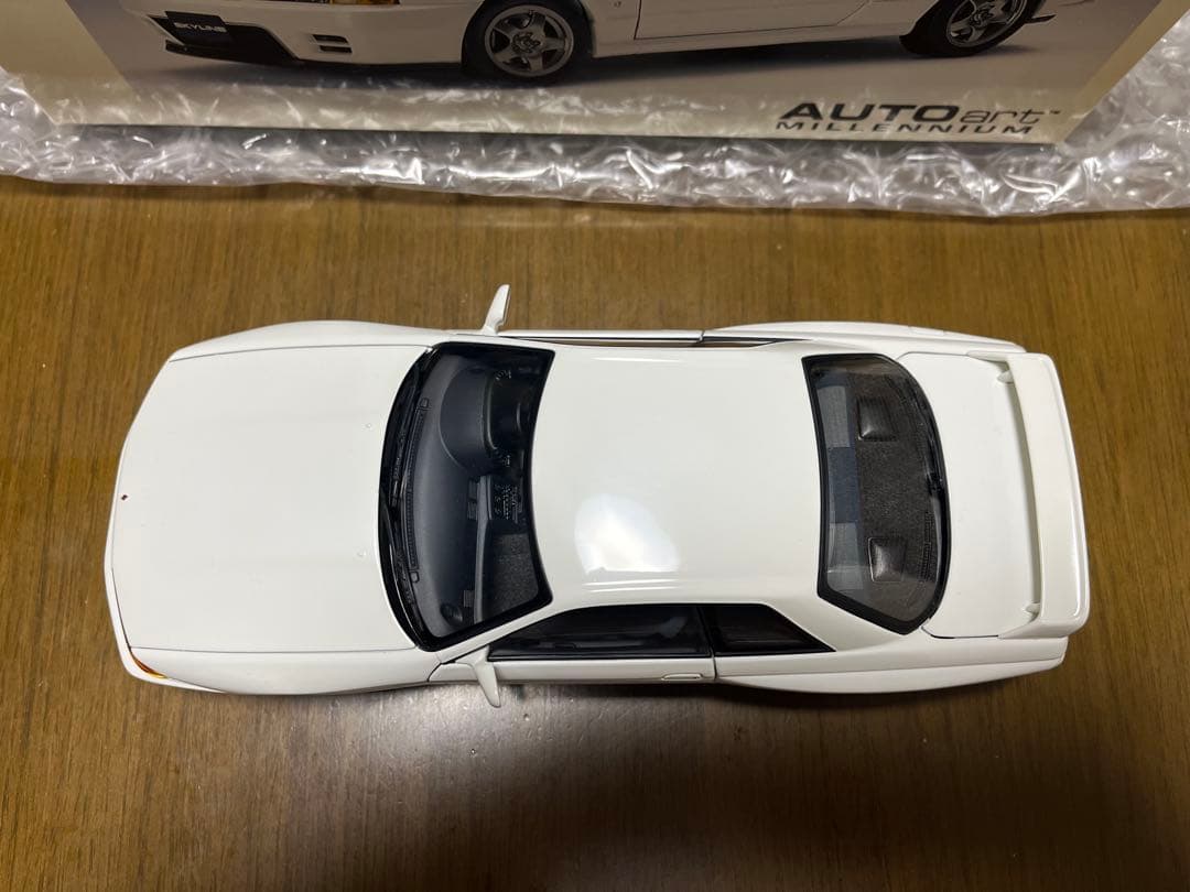 AUTOart 1/18 日産 スカイラインGT-R R32