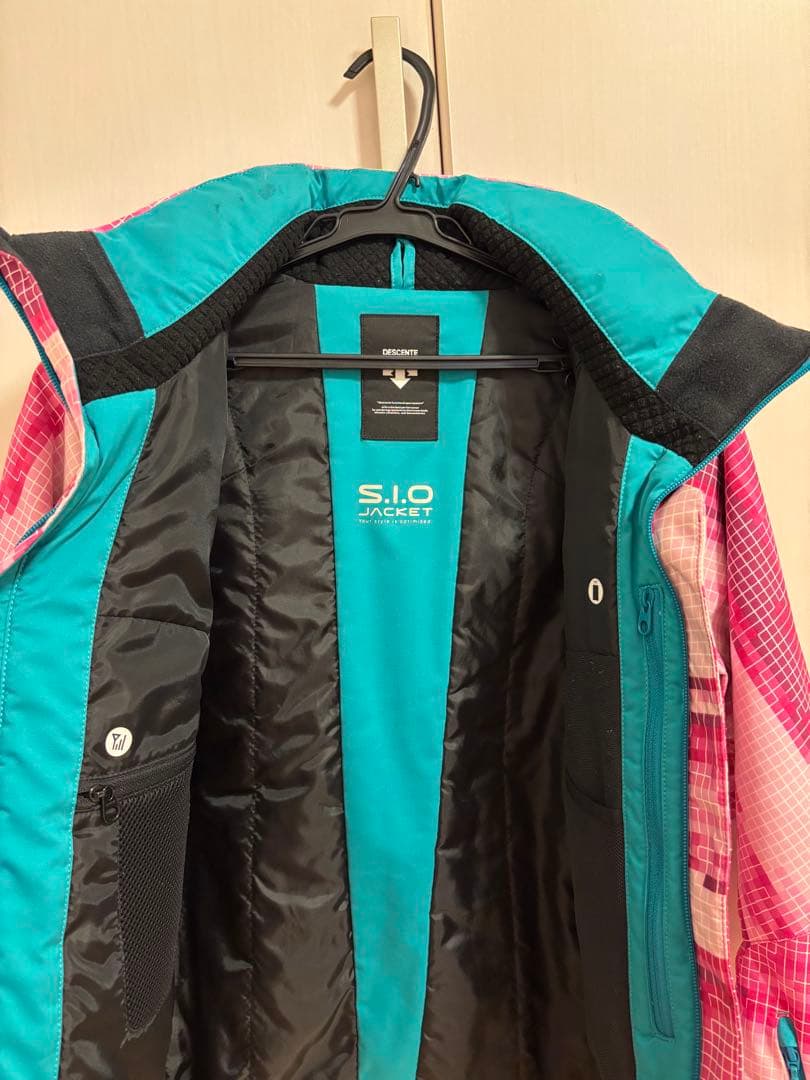 【美品】DESCENTE デサント　スキーウェア