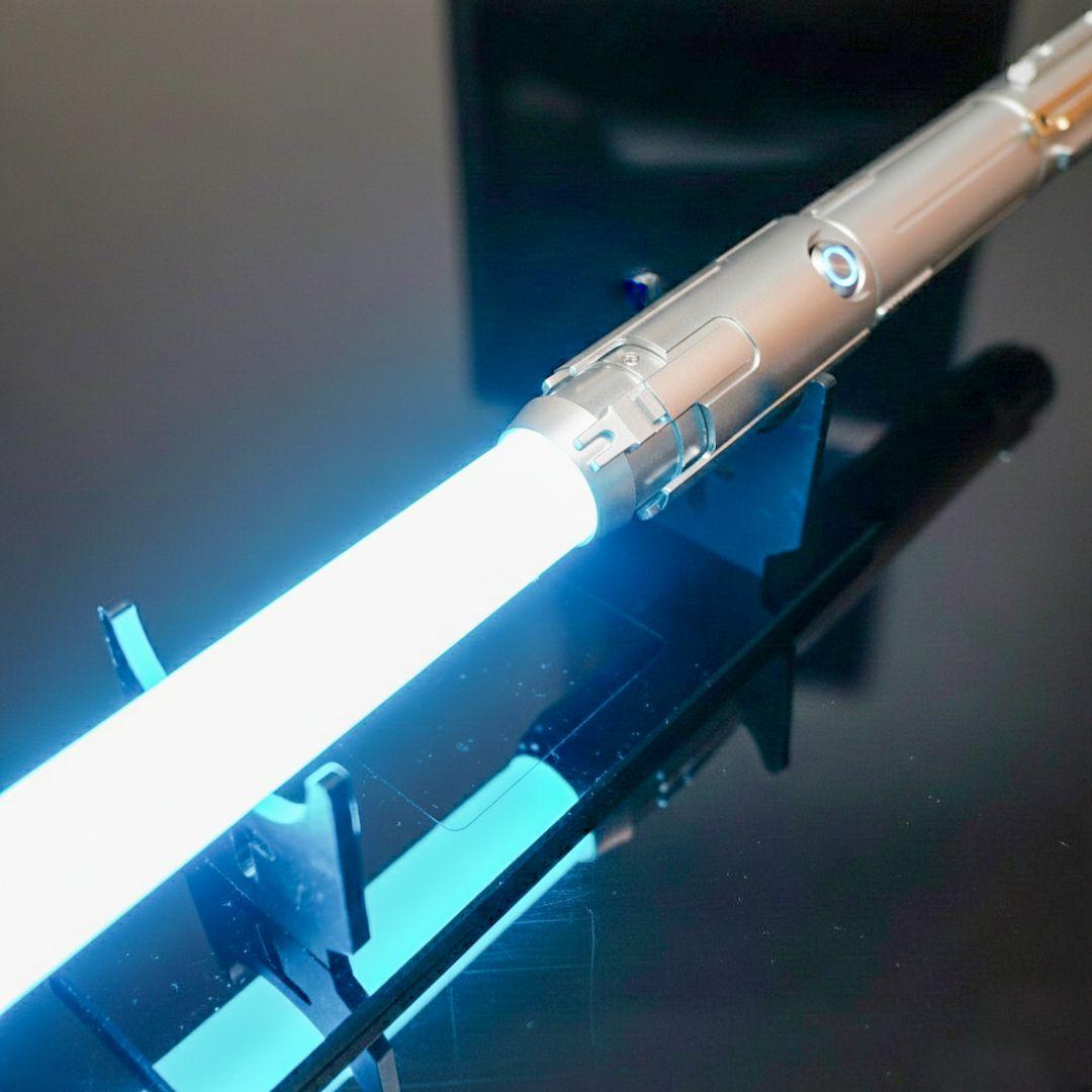 カスタムライトセーバー　ネオピクセル　新品　ベン・ソロ　スターウォーズ　EP8