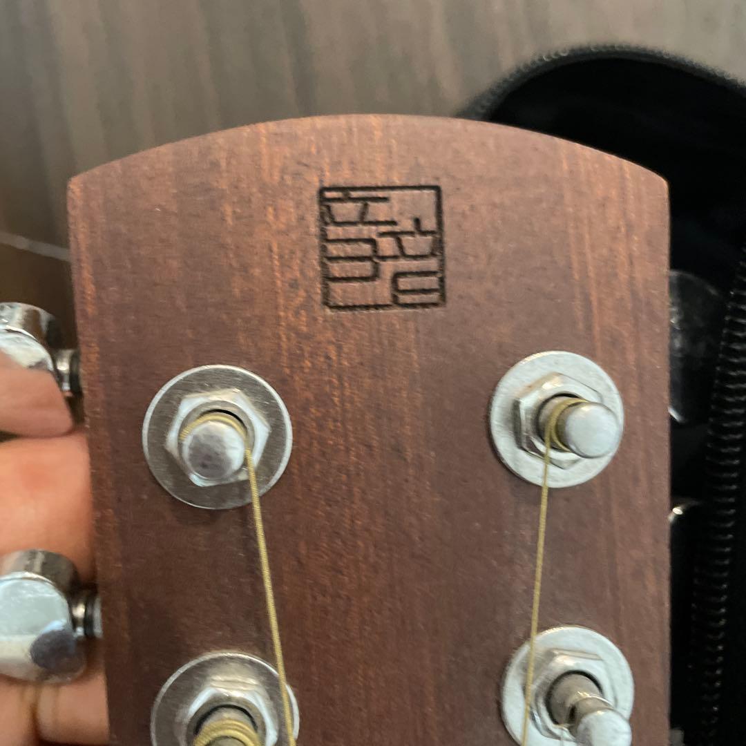 美品【初心者モデル】アコースティックギター &スタンド&ケース3点セット