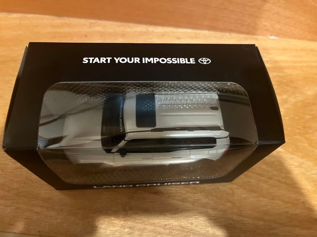 激レア新型　ランドクルーザー250 ミニカー ランクル250 プルバック