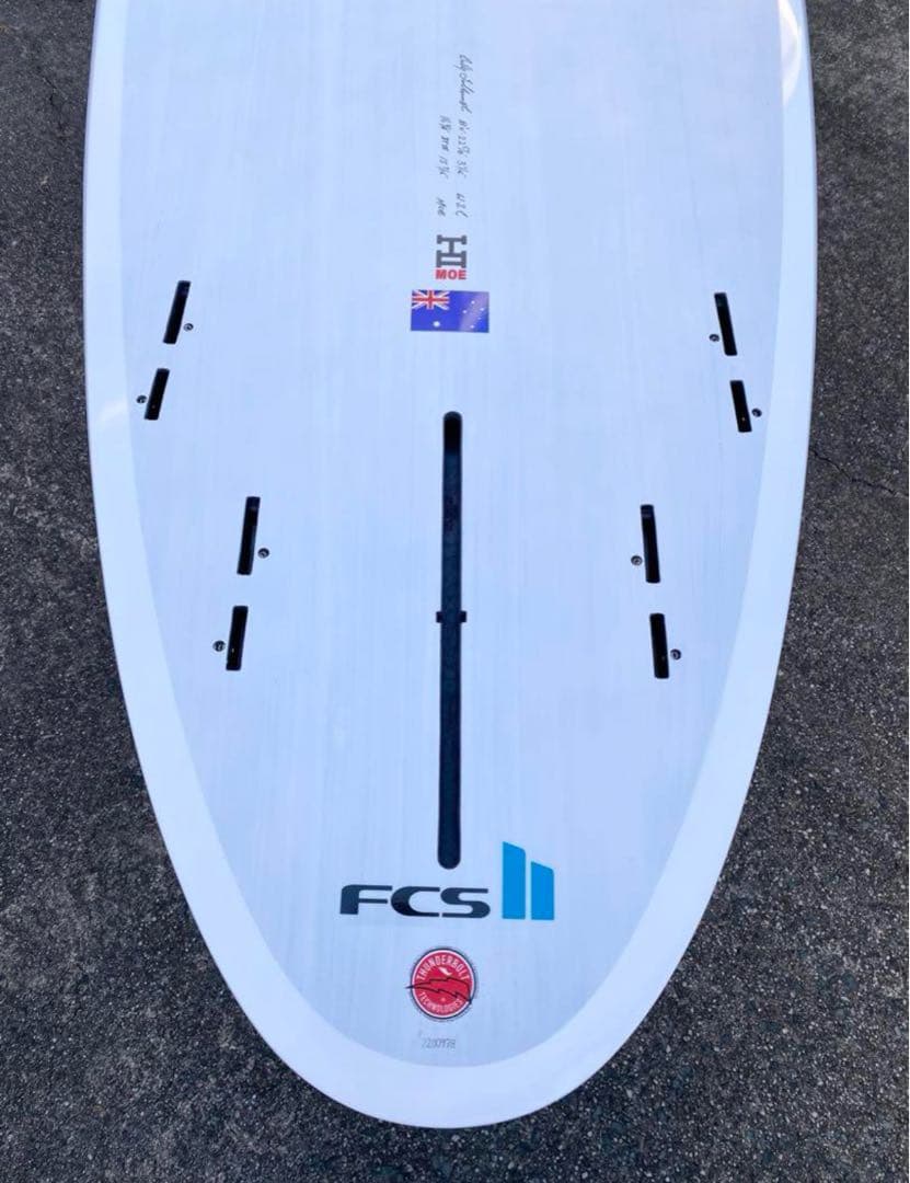 ハーレーイングルビー MOE8.0 サーフボード　サンダーボルト ミッドレングス