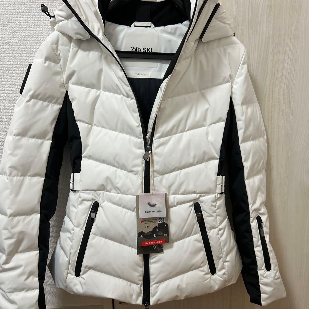 【新品未使用】【希少】ZARAスキーホワイト/ブラック☆完売品☆