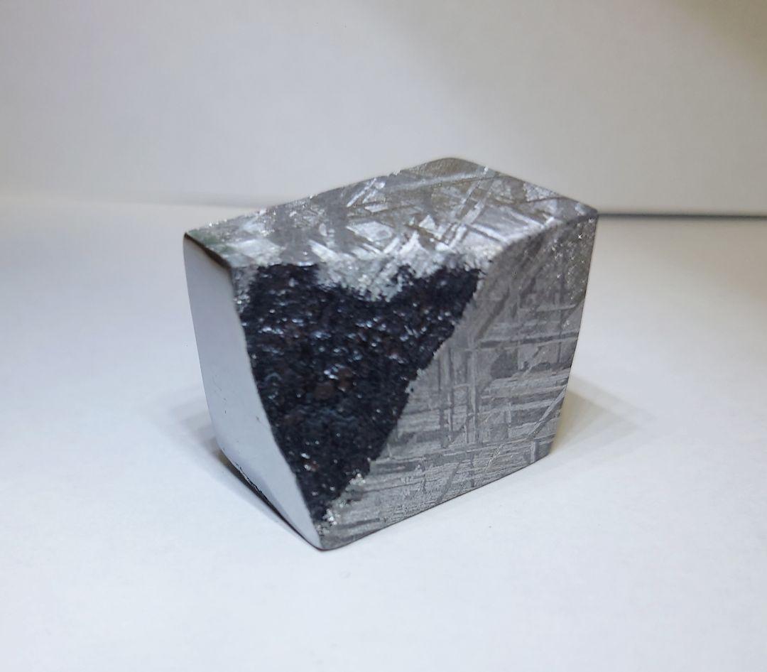 ギベオン隕石 104.6g 標本　鉄隕石