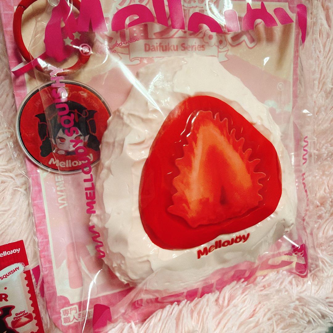 k*6様 Mellojoy クリームまみれ大福 ストロベリー いちご スクイーズ