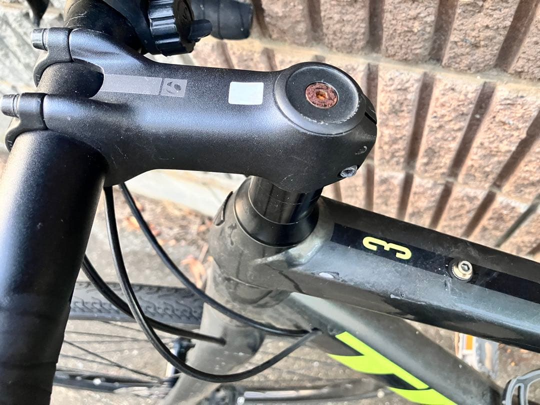 TREK 「トレック」 DOMANE AL3 DISK 2021 ロード　52