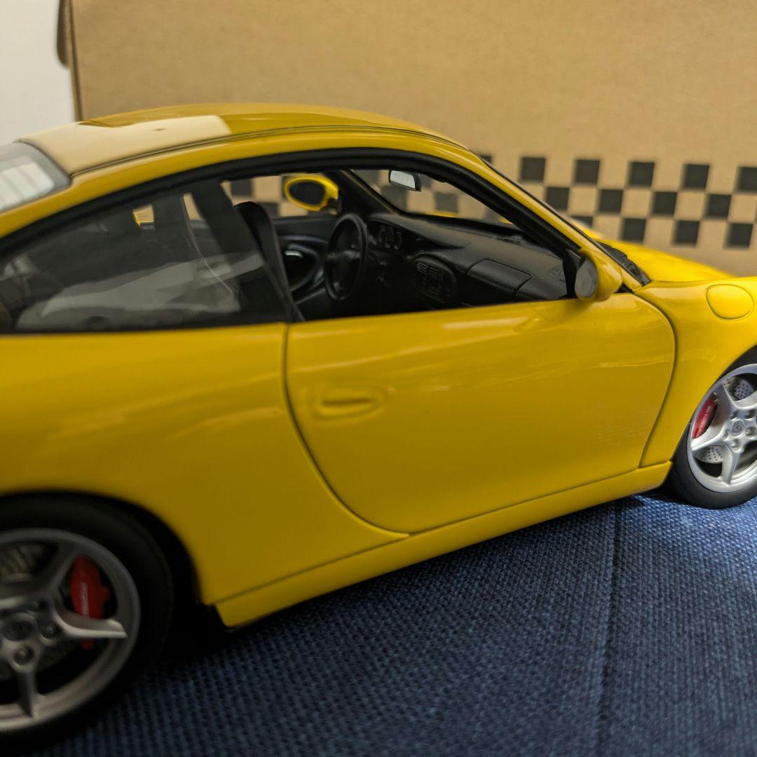 AUTOart　ポルシェ　911 996 1/18 ジャンク　後期
