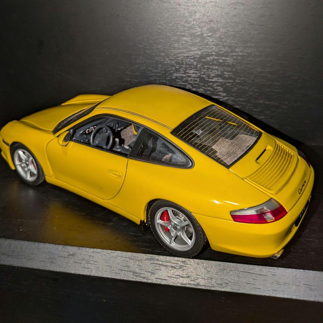 AUTOart　ポルシェ　911 996 1/18 ジャンク　後期