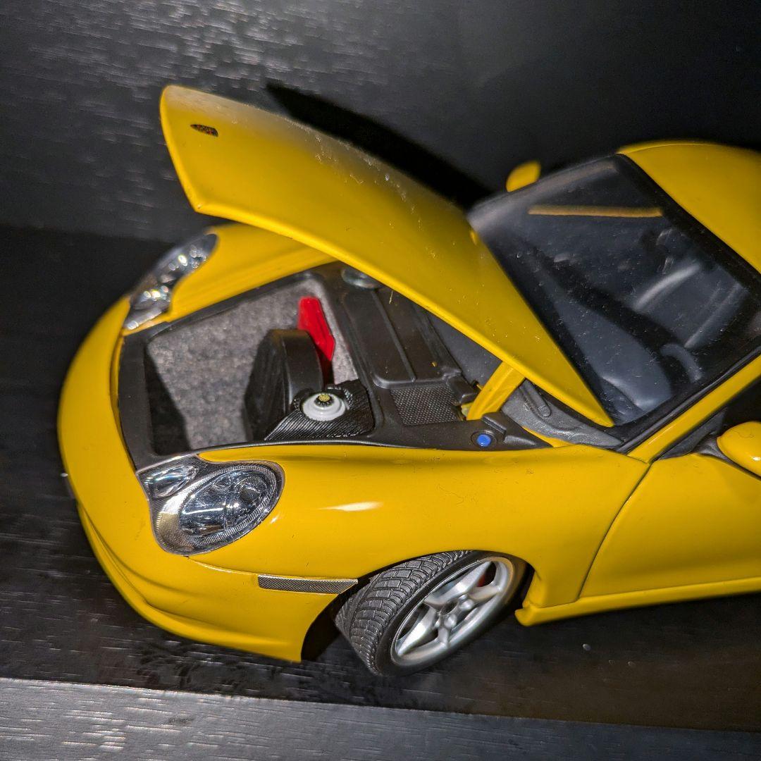 AUTOart　ポルシェ　911 996 1/18 ジャンク　後期