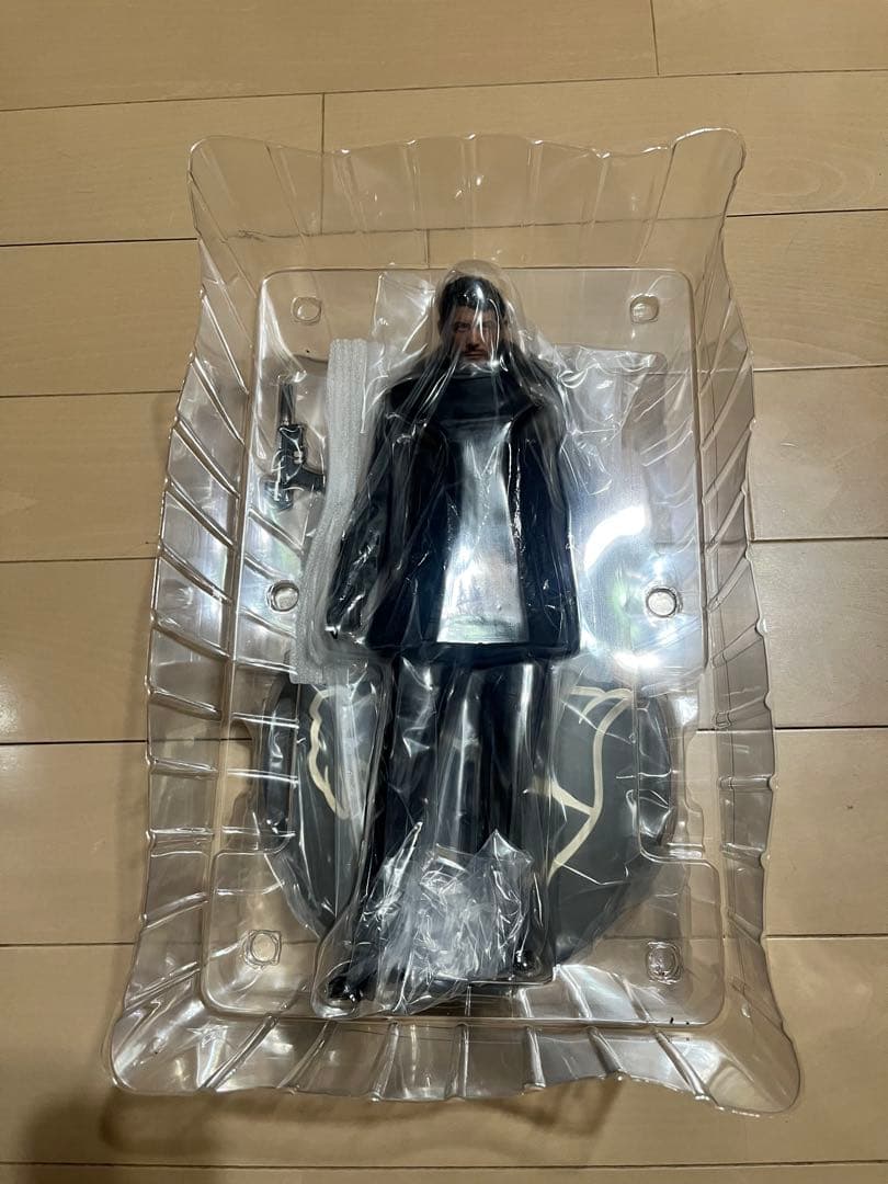 PS5 バイオハザードヴィレッジ　コレクターズエディション　フィギュアのみ