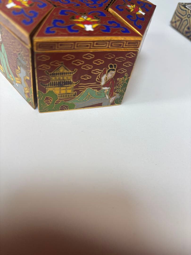 【中国美術】七宝焼 絵付 人物画 古美術 骨董品 アンティーク小物入れ