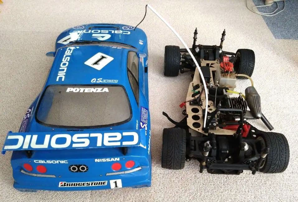 京商 Calsonic Skyline 4WD GTR エンジンラジコンカー