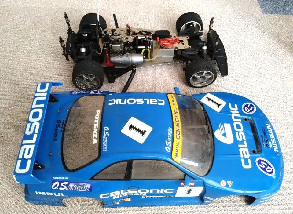 京商 Calsonic Skyline 4WD GTR エンジンラジコンカー