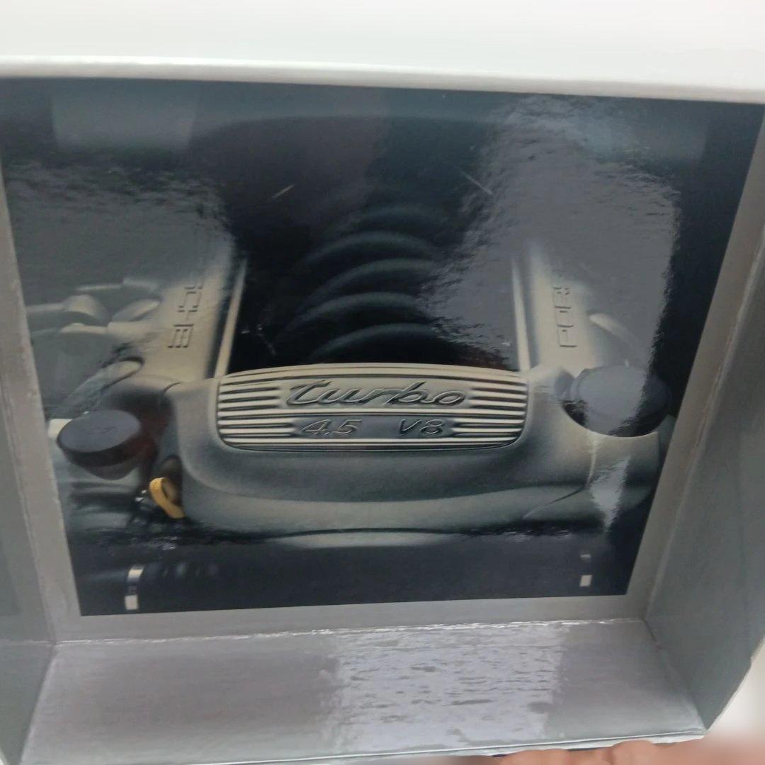 NOREV/ポルシェ　カイエンターボ　エクスクルーシブ　ダイキャスト 1/43