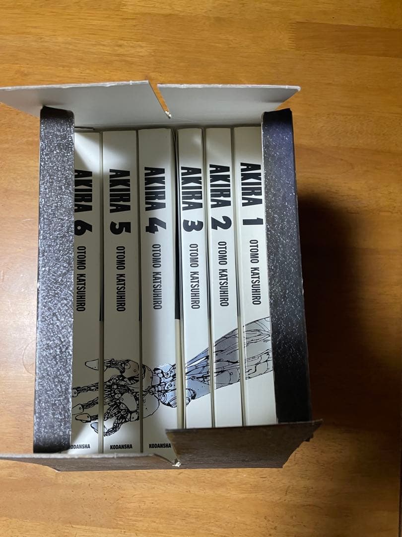 アキラフルカラー限定BOX