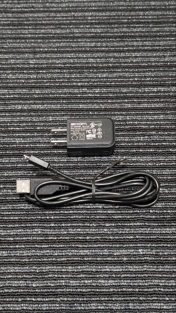 Zoom LiveTrak L-8（純正キャリーバッグCBL-8付属）