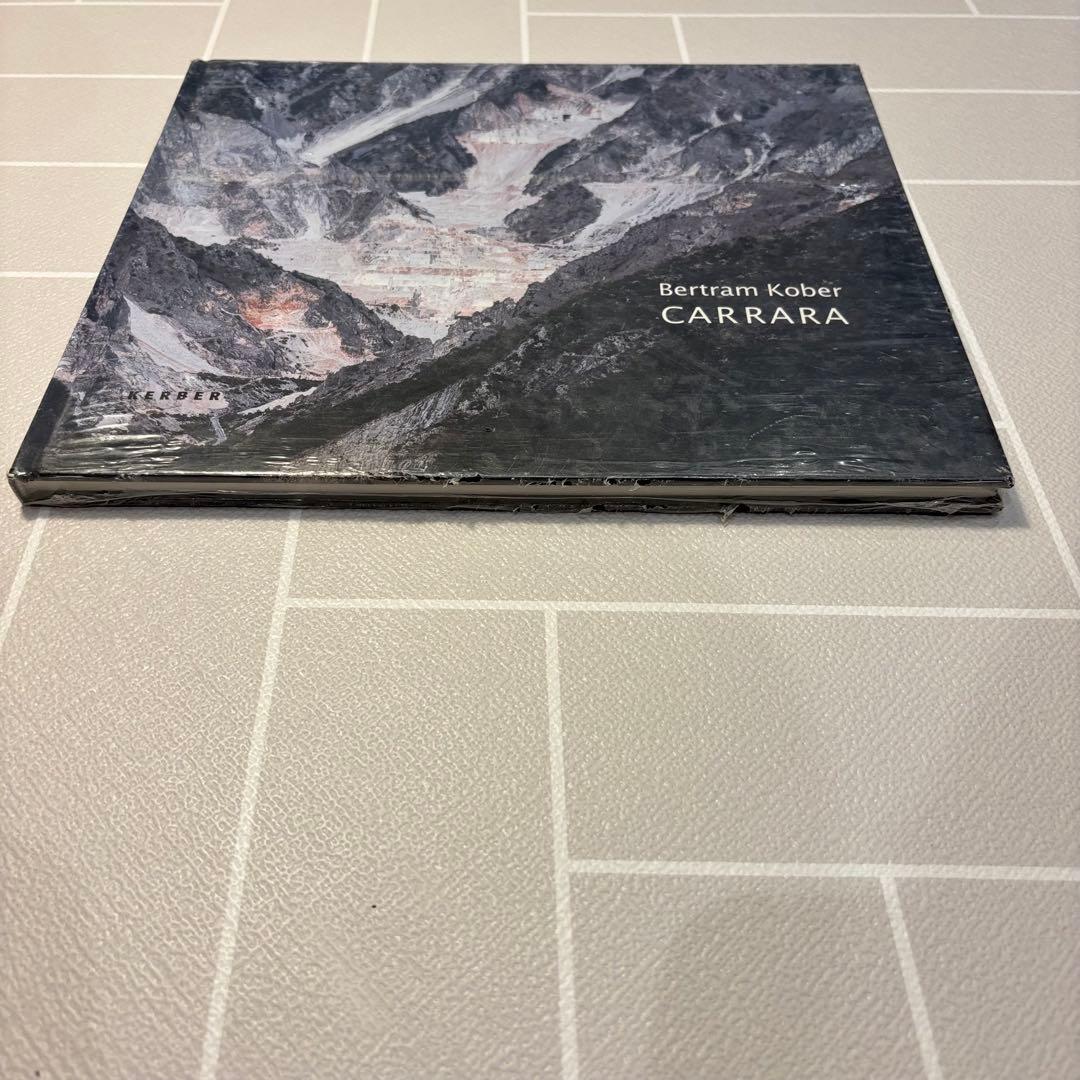 ベルトラム・コーバー写真集 Carrara カッラーラ 大理石