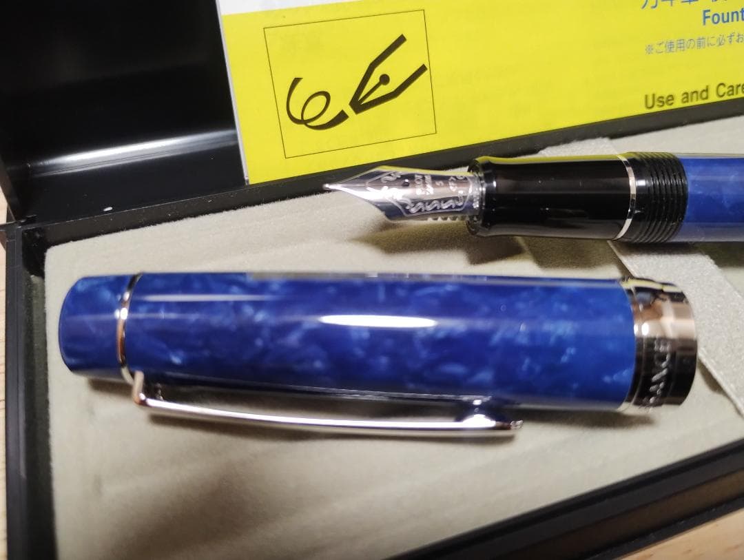 新品 PILOT レガンス青 万年筆 F