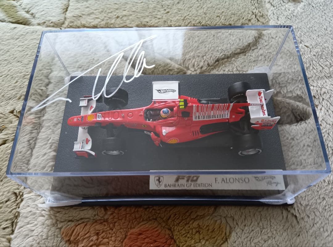【直筆サイン】フェラーリ　F10　アロンソ　バーレーンエディション