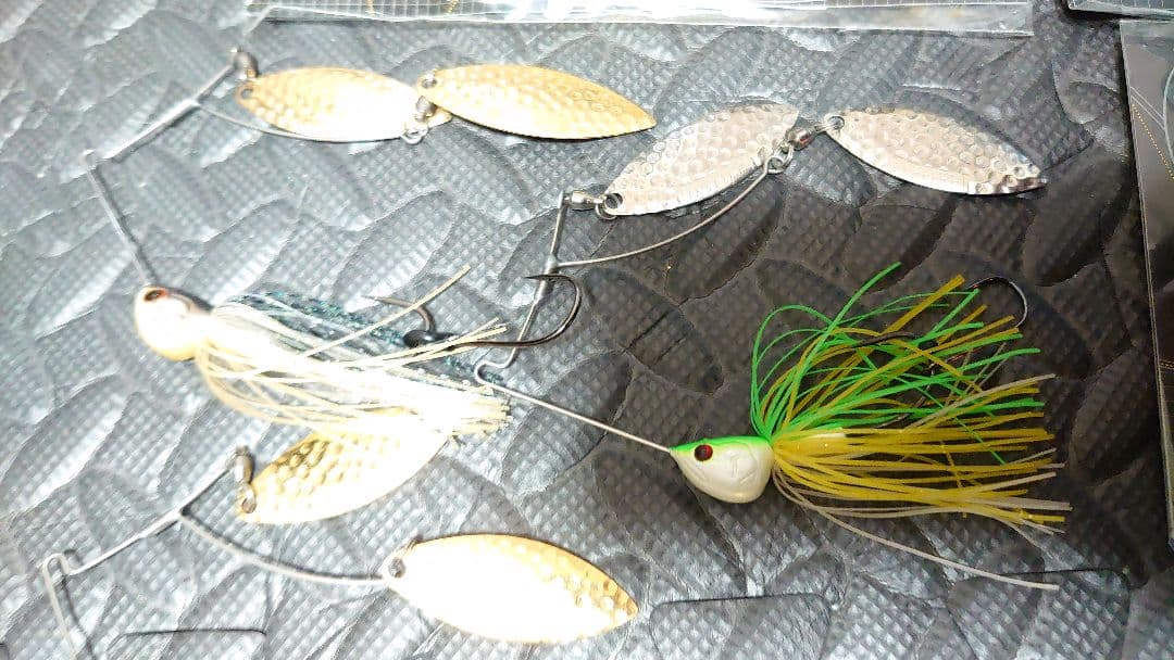 エバーグリーン ダブルスワール スピナーベイト