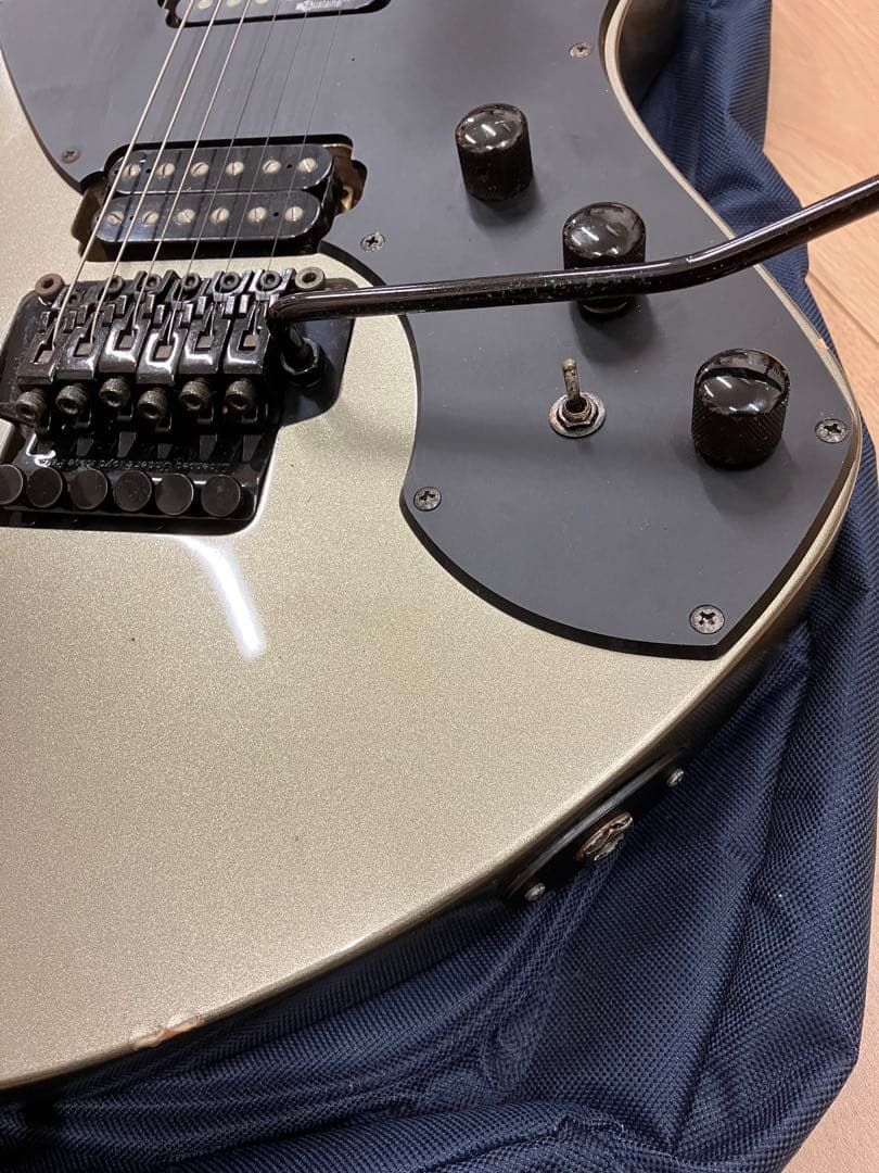 FERNANDES burny H-85S シャチ
