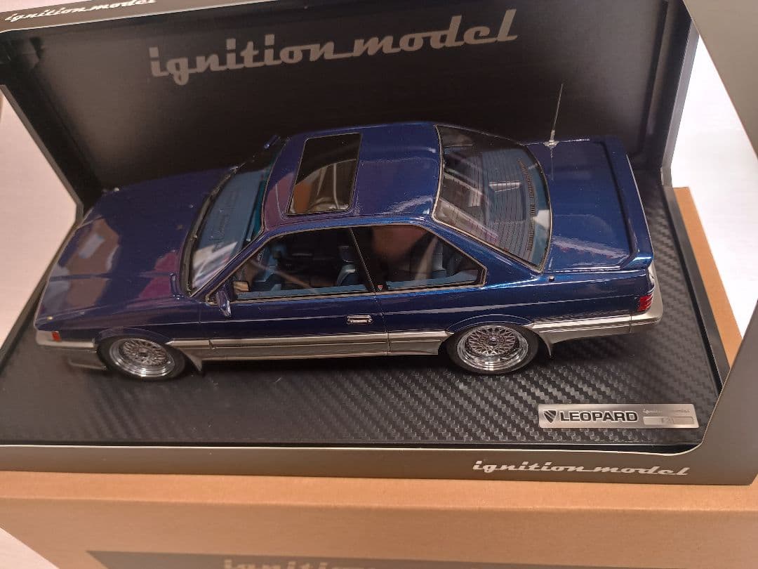 イグニッションモデル　1/18 レパード 3.0アルティマ　F31