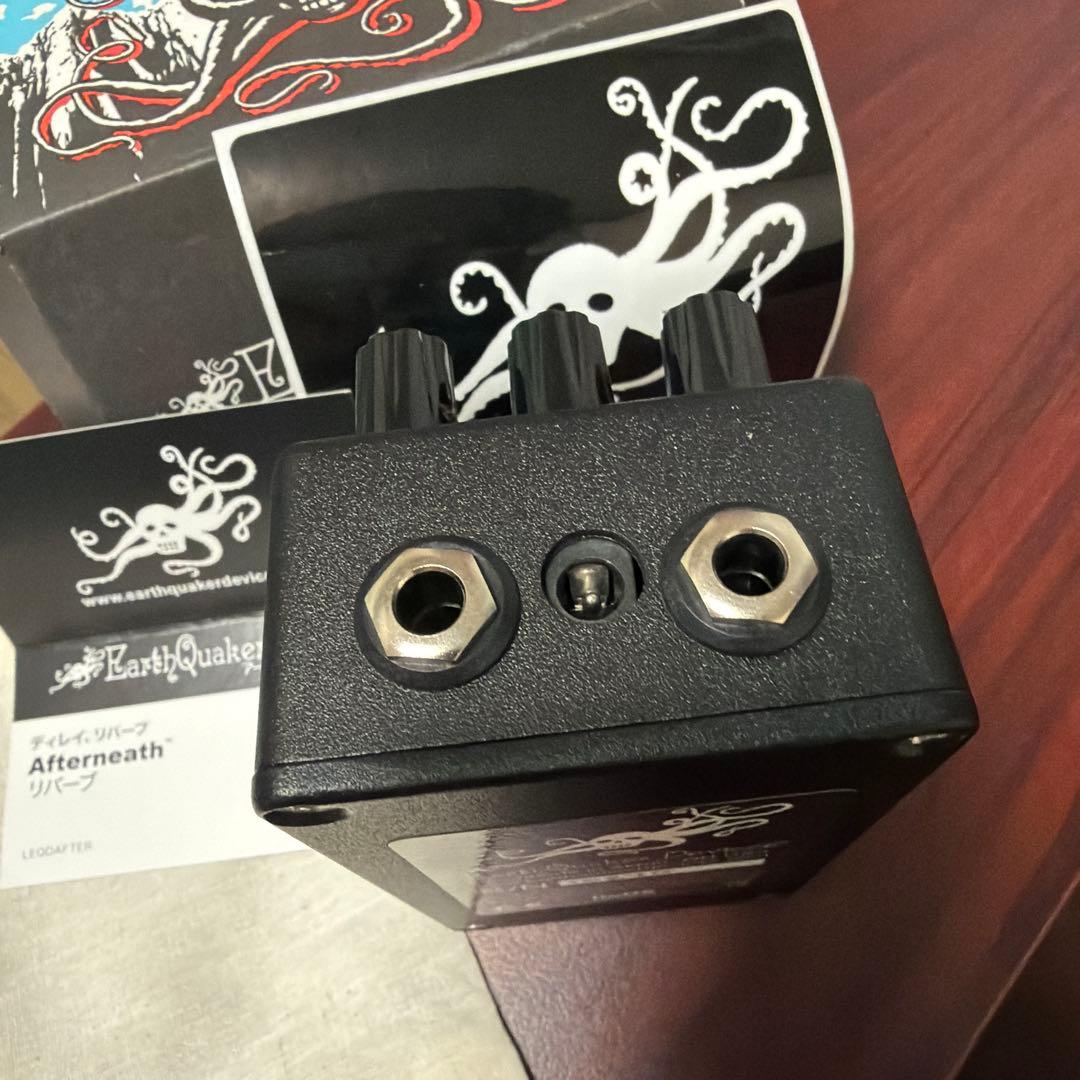 ギター EarthQuaker Devices Afterneath
