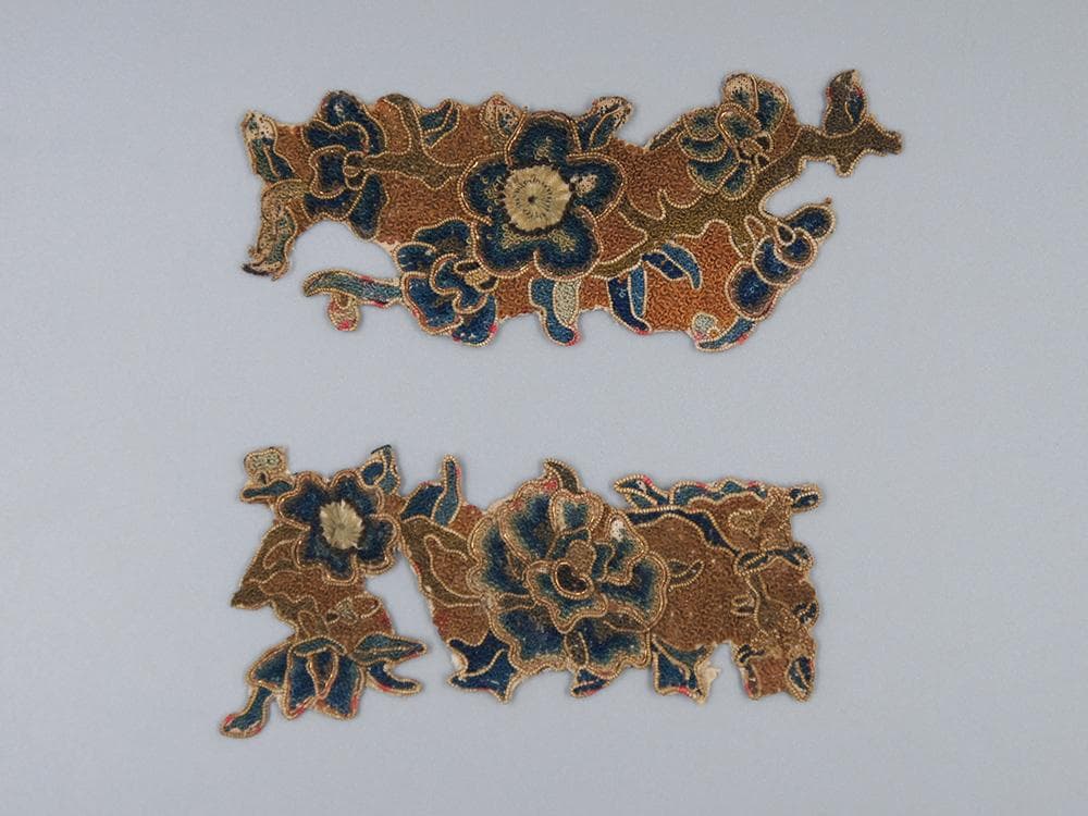 【繍】　★ 織繍 老繍吉祥紋繍片 9個 ★　清朝期　花卉蝙蝠 刺繍文様　明清繍品