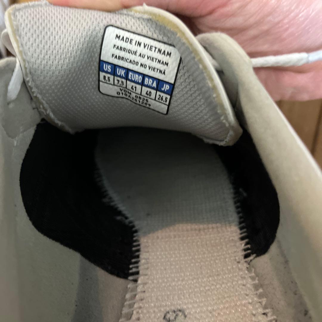 モレリア　サラ　エリートイン　26.5 インドア