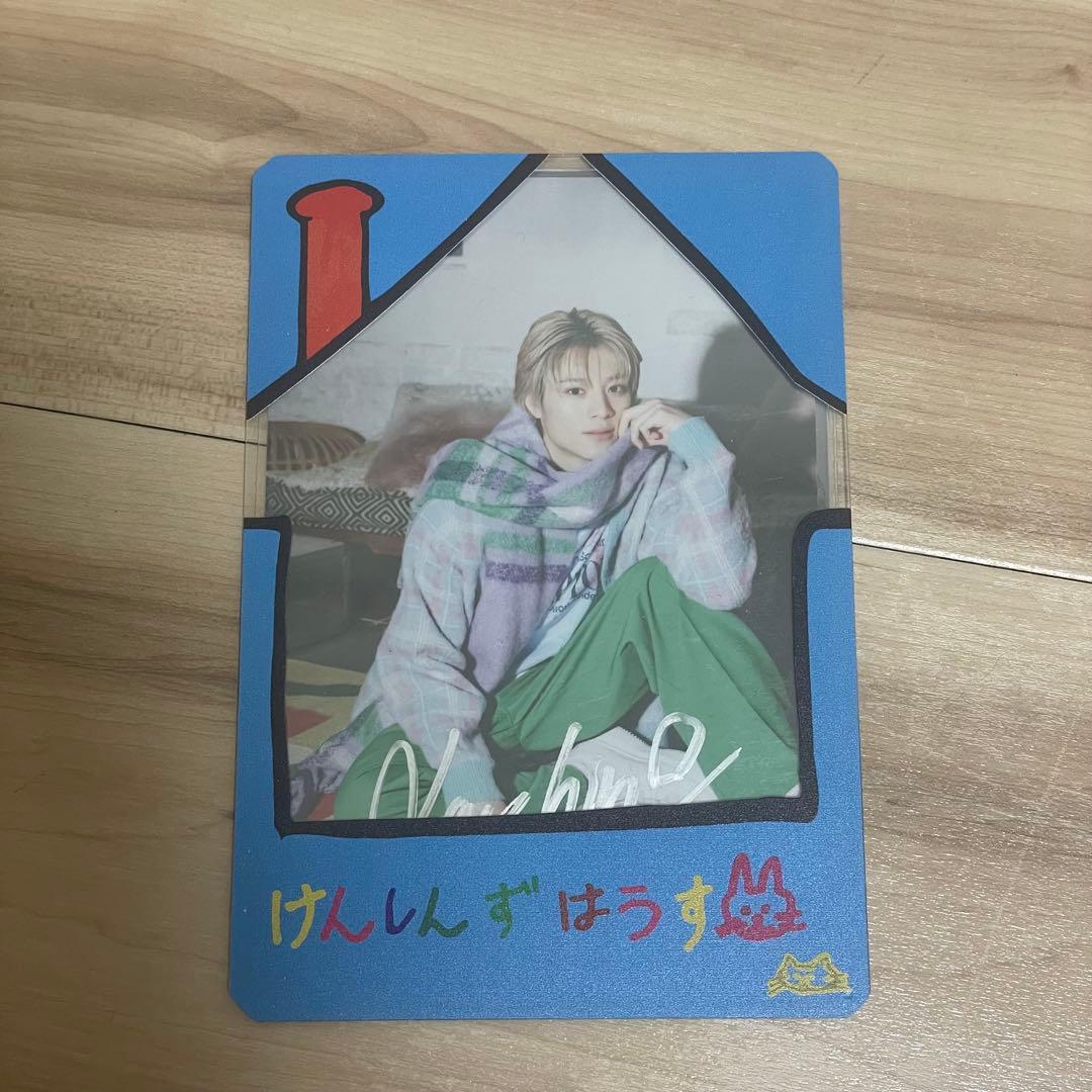 上村謙信　生写真サイン　硬質ケース