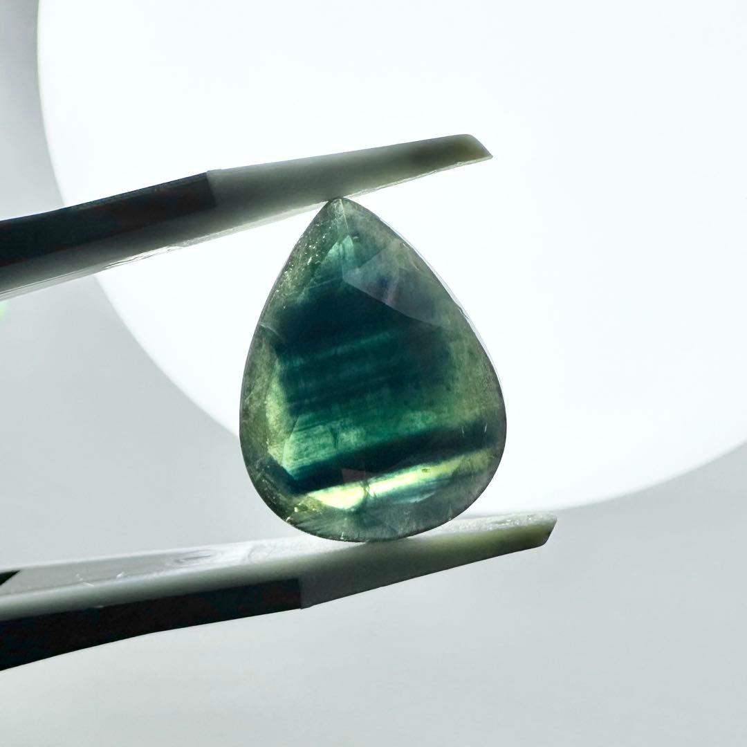 オーストラリア産　バイカラーサファイア　ルース