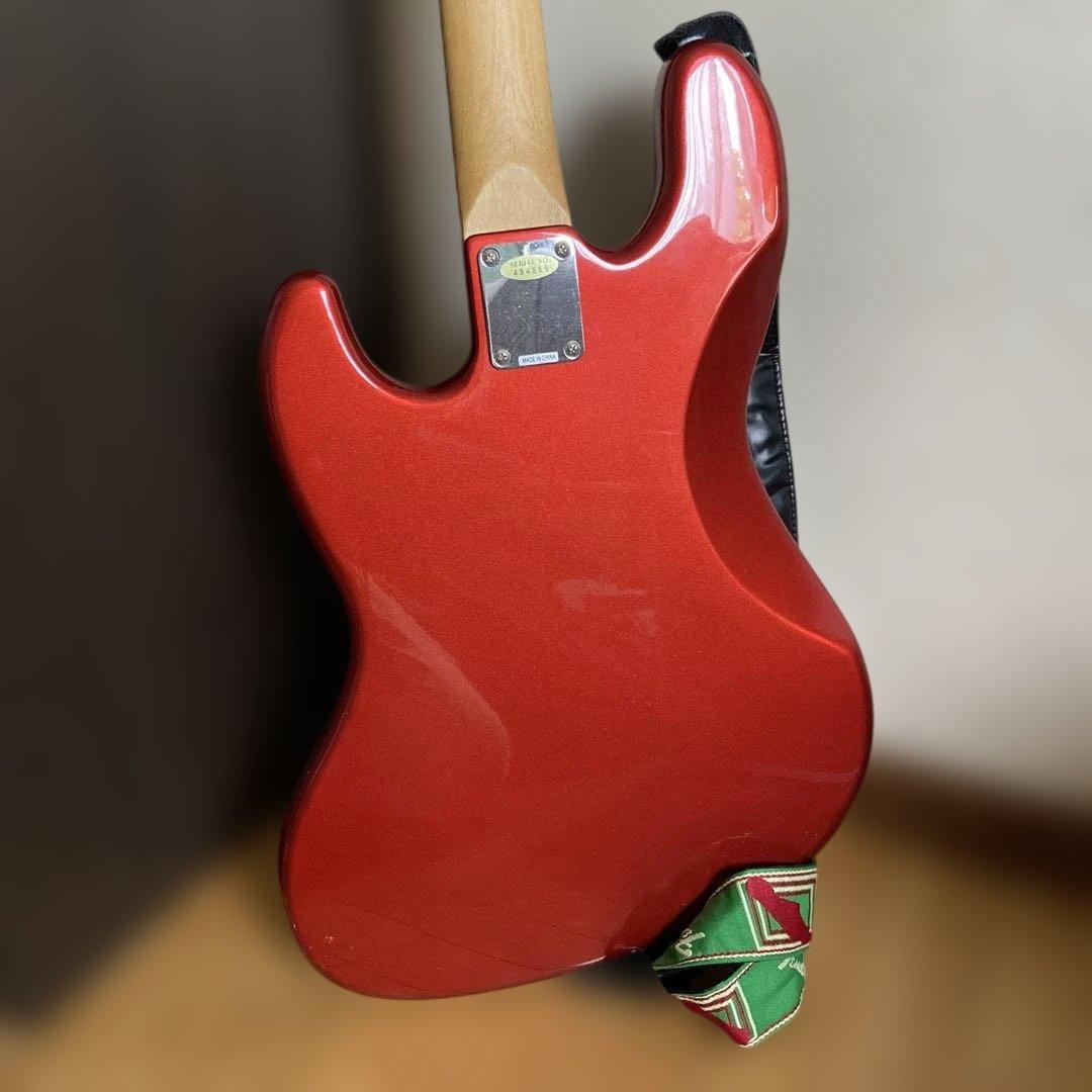 レッド エレキベース used ストラップ付き