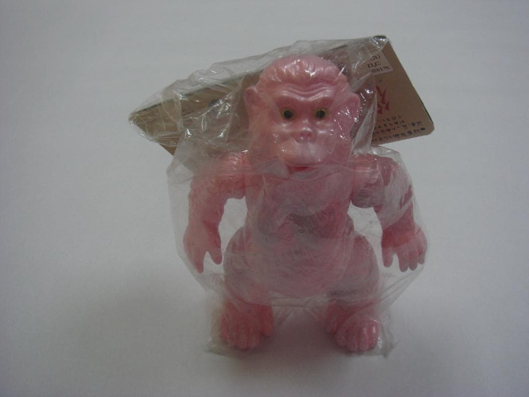 【円谷プロ】未開封品 ブルマァク 復刻巨大猿 ゴロー ピンクウルトラマンシリーズ