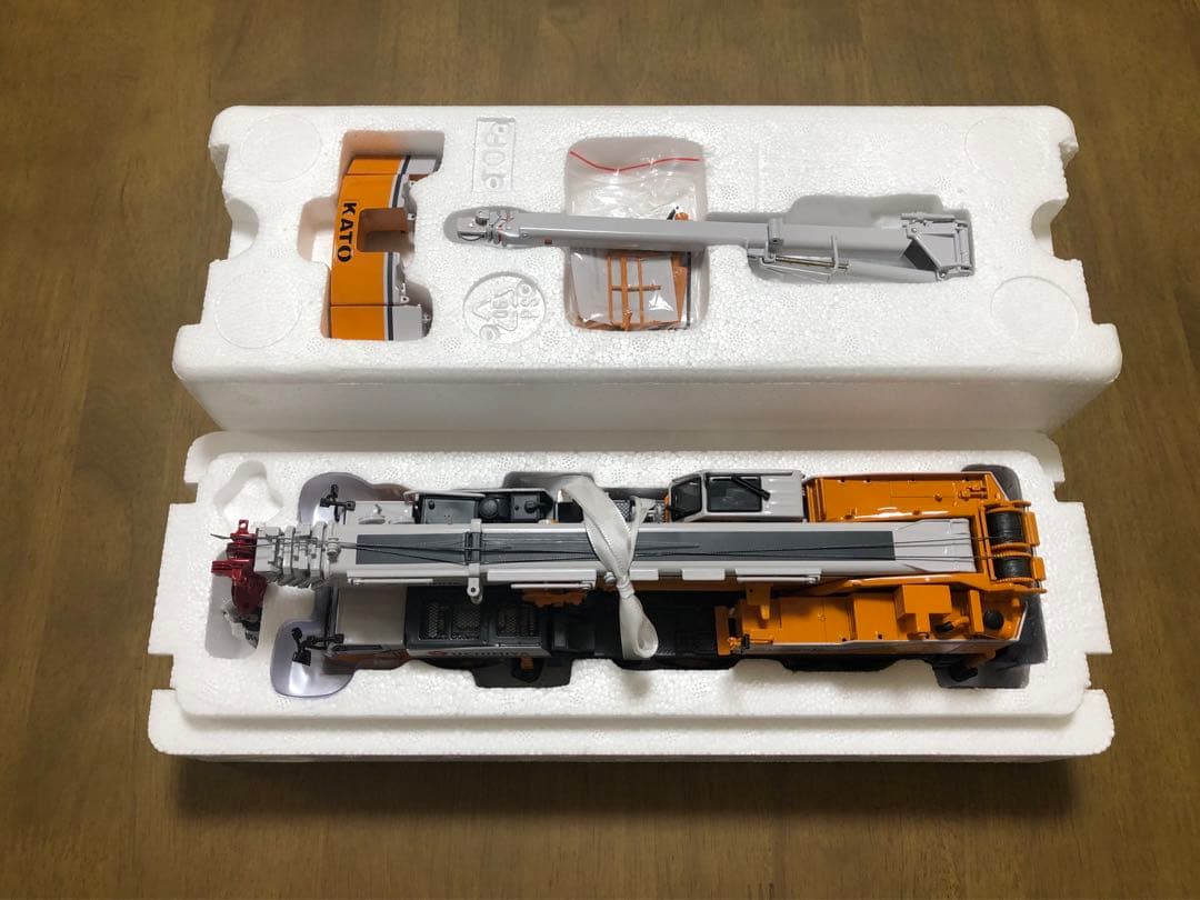 加藤製作所　KATO KA1300R 1/50 内宮運輸機工カラー