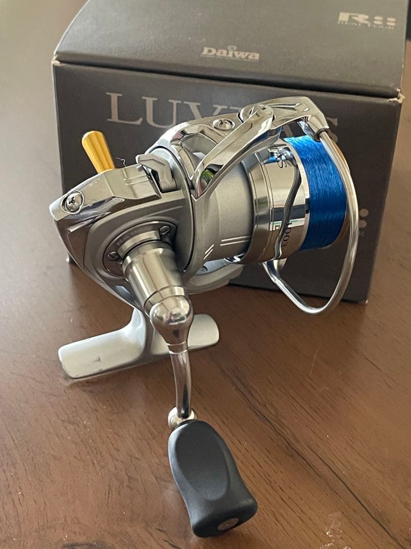Daiwa LUVIAS 1003 スピニングリール