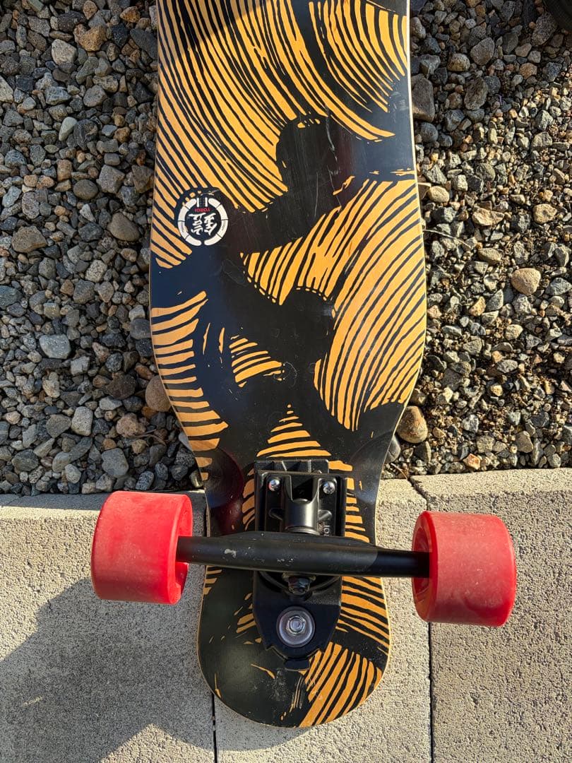 鎧（YOROI）スケートボード ウォーターボーン付