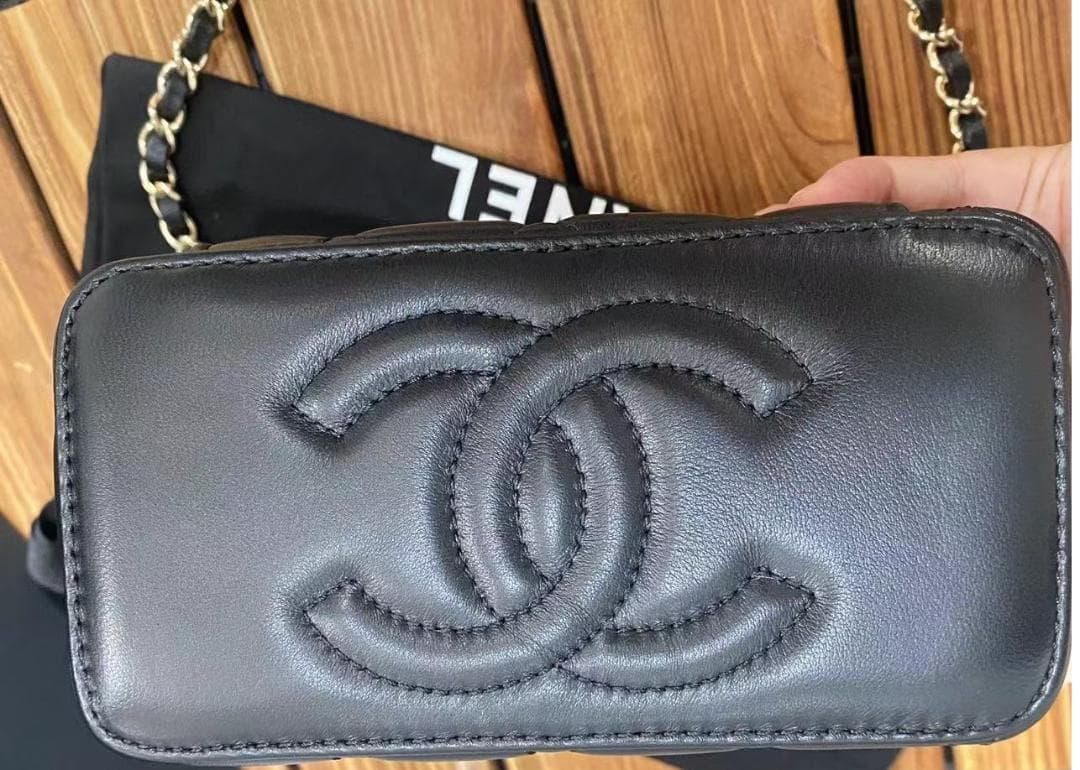 ★持ってるだけで可愛い♪】チェーン クラッチ ショルダーバッグ