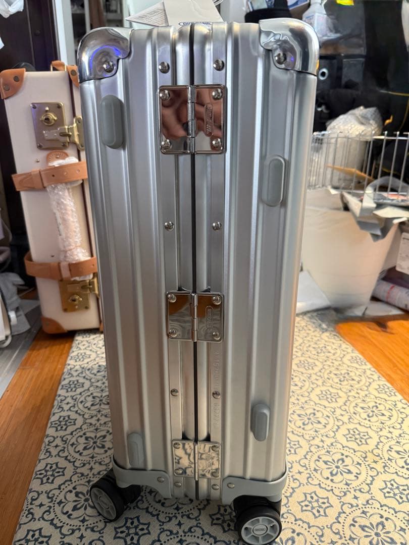 RIMOWA CLASSIC FLIGHT CABIN シルバー 新品未使用！