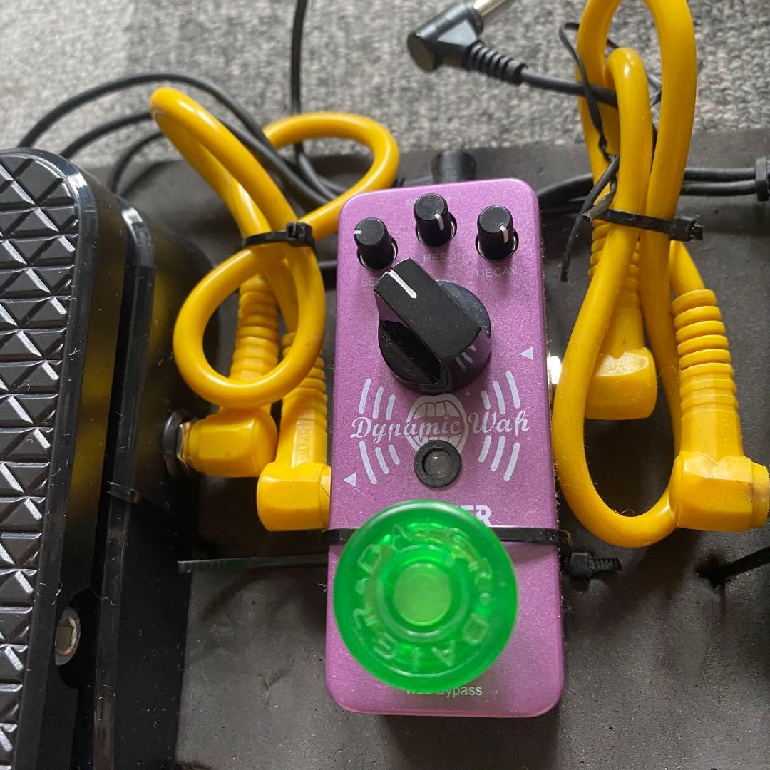 コンパクトエフェクターボード。ボリュームペダル 歪み チューナー ワウ