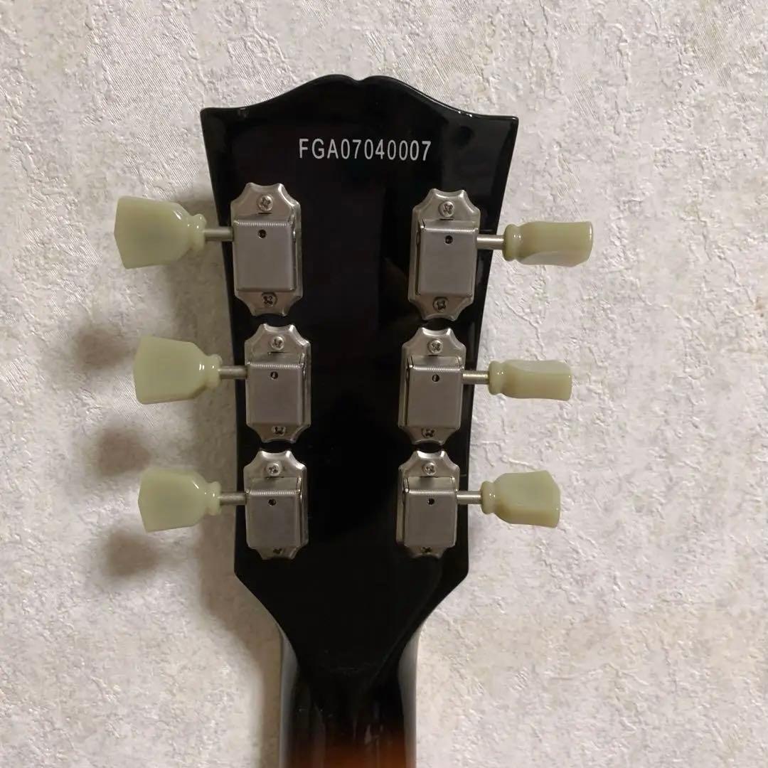 美品！バーニー♦︎ハードケース付　チューナー、弦、ケーブルのおまけ付き