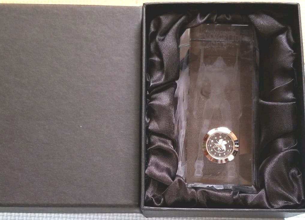 ☆エヴァンゲリオン☆クリスタル時計付非売品