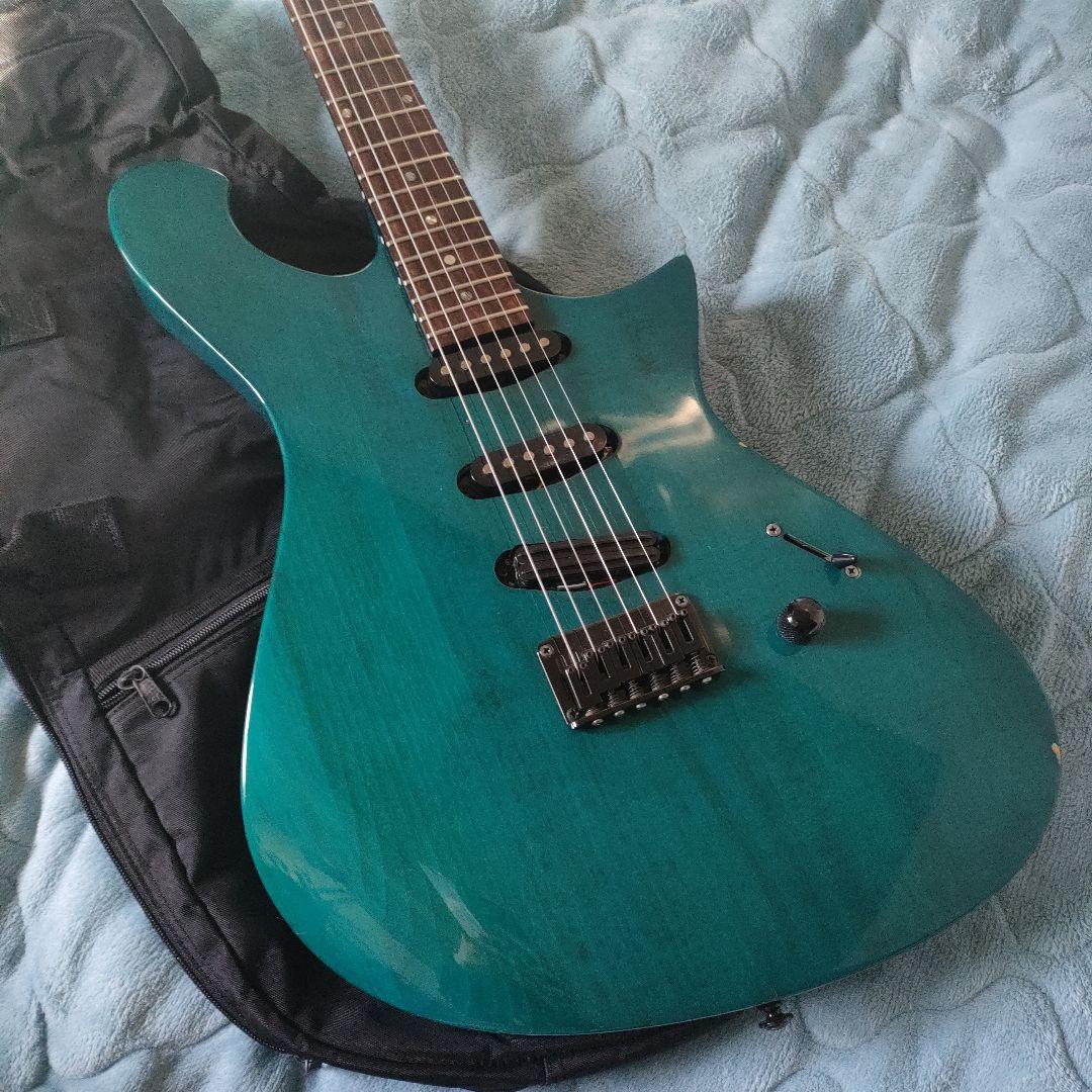 Grass Roots エレキギター PIERROT　潤モデル ケース、新品弦付