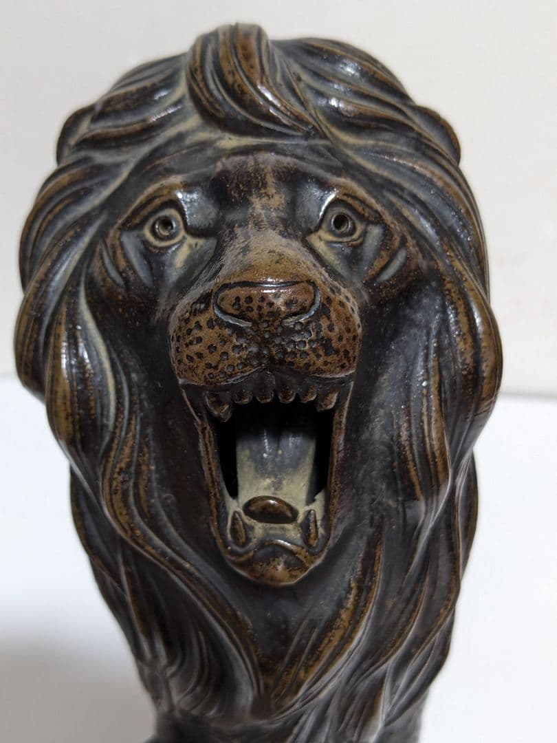 ♦陶磁器 風水獅子 ライオン置物 富 金運 財運 縁起物飾り 国内作家物 骨董品