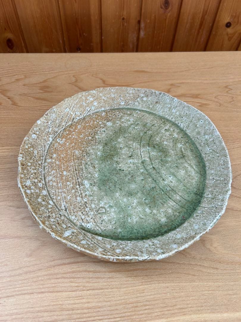 伊賀焼　灰釉　盛皿　大皿約26㎝　蓮 善隆 作家物 工芸品　25年以上前の作品
