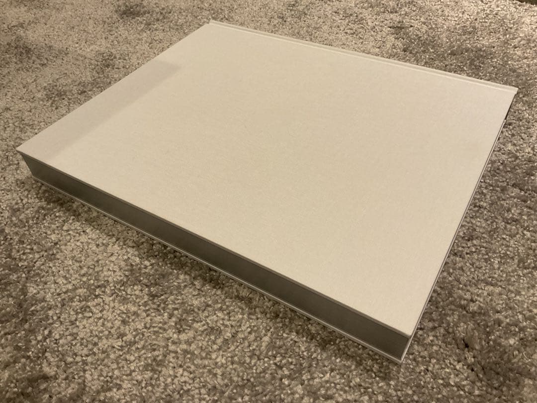 h*h様 MLXF2J/A Designed by Apple in Calif