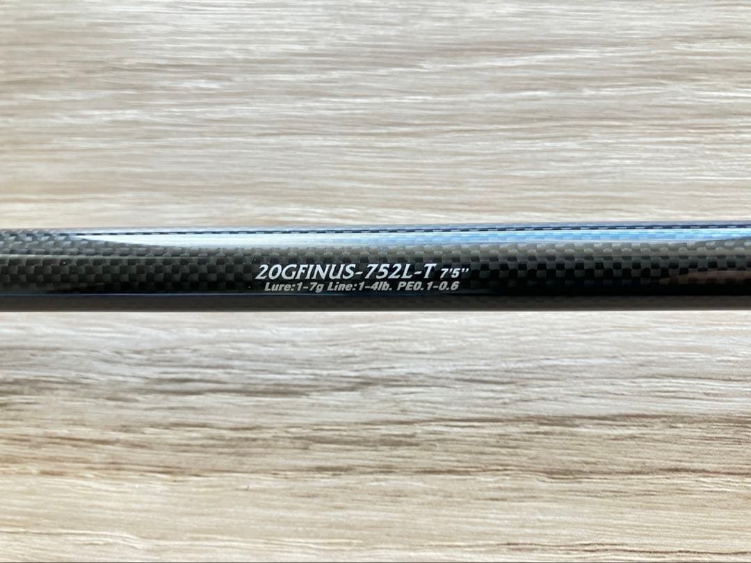 【美品】フィネッツァUX 752L-T ナチュラム限定